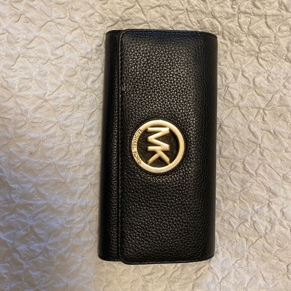 Michael kors wallet